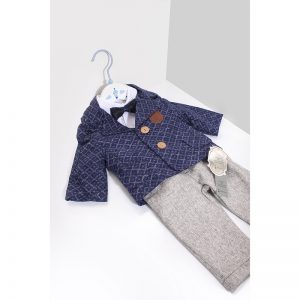 modny garnitur tweedowy do chrztu